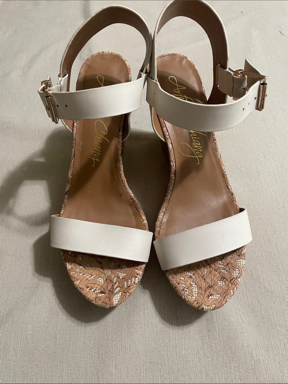 Arturo Chiang Womenโs White Ankle-Strap Sandals with Embossed Footbed 9.5